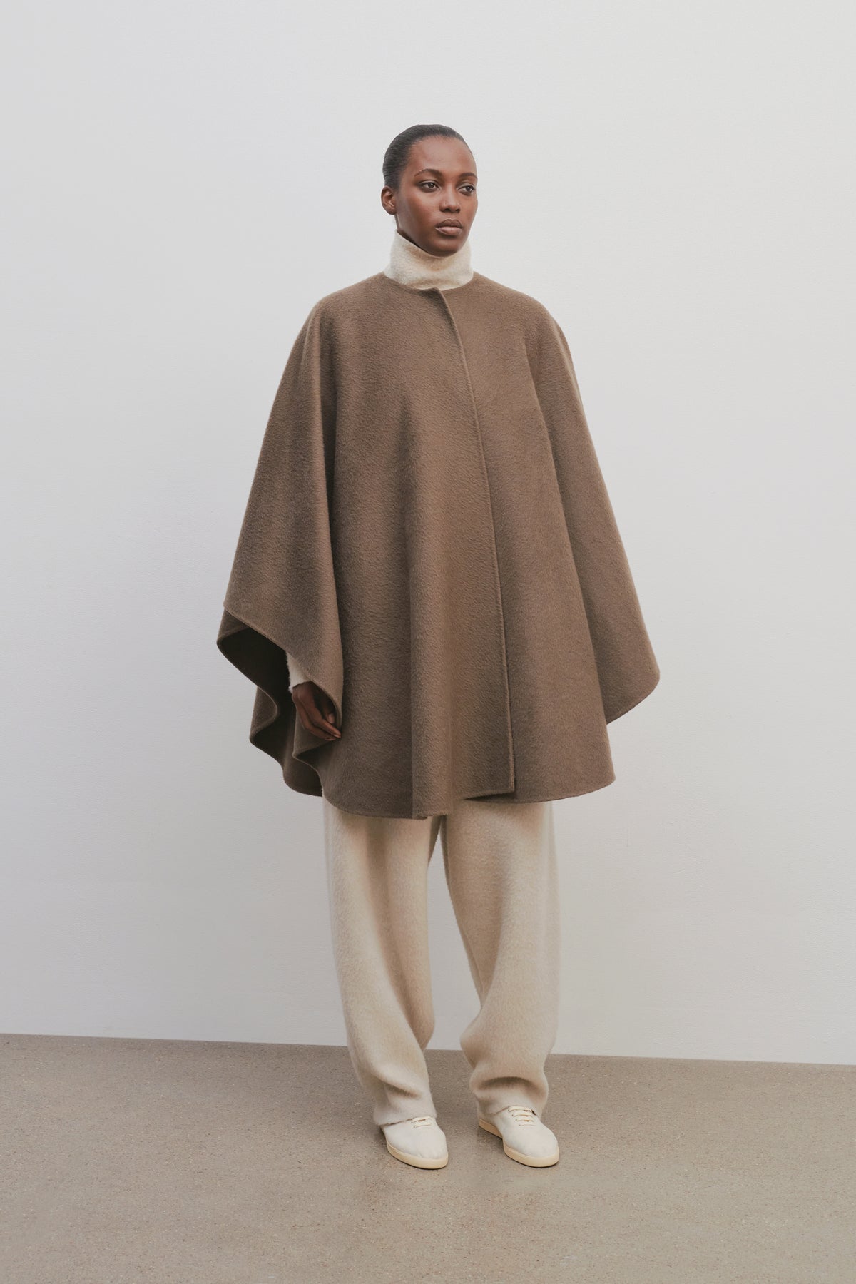 Dina Giacca in Cashmere