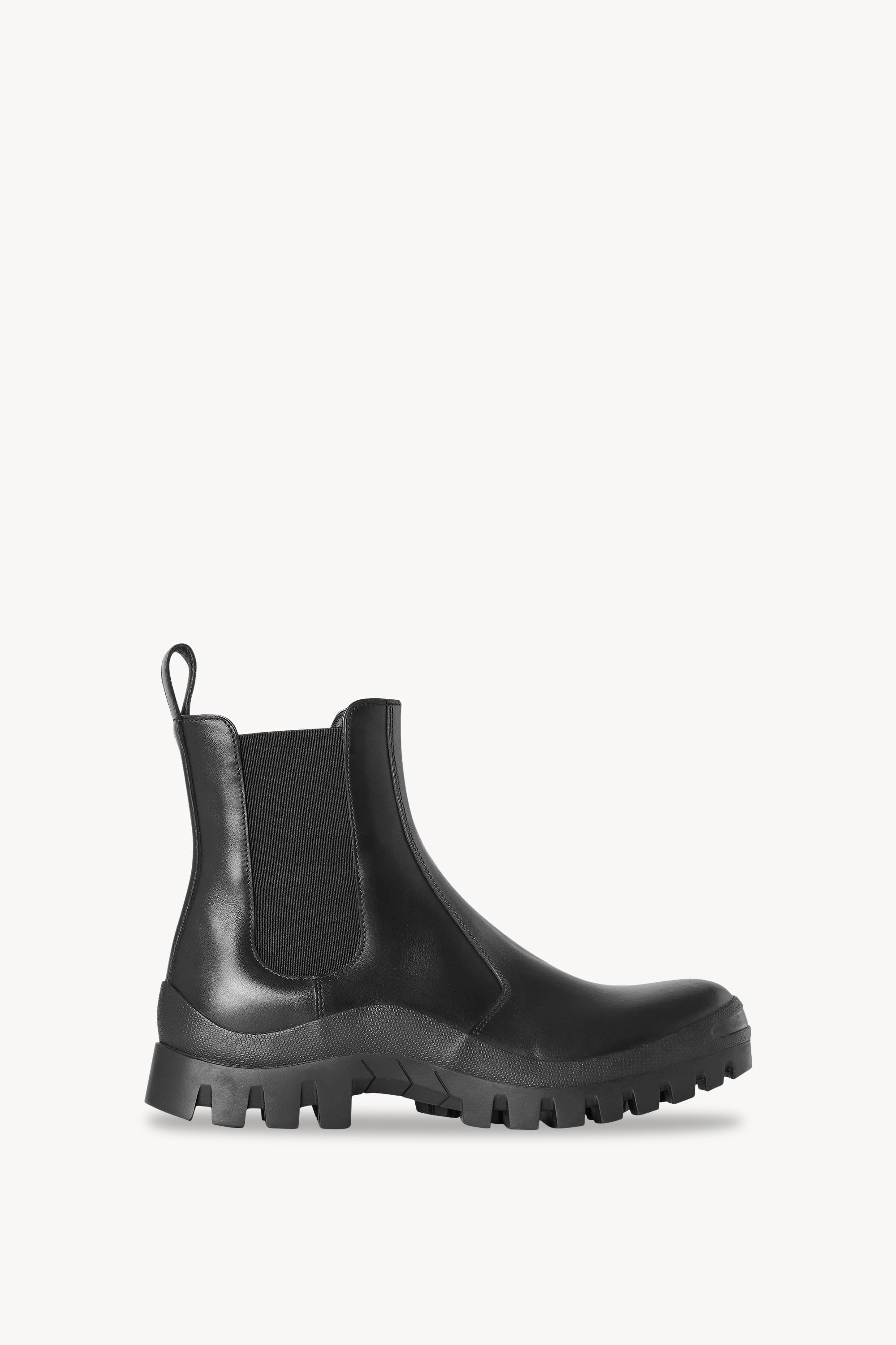 Greta Winter Boot Black in Leather – The Row