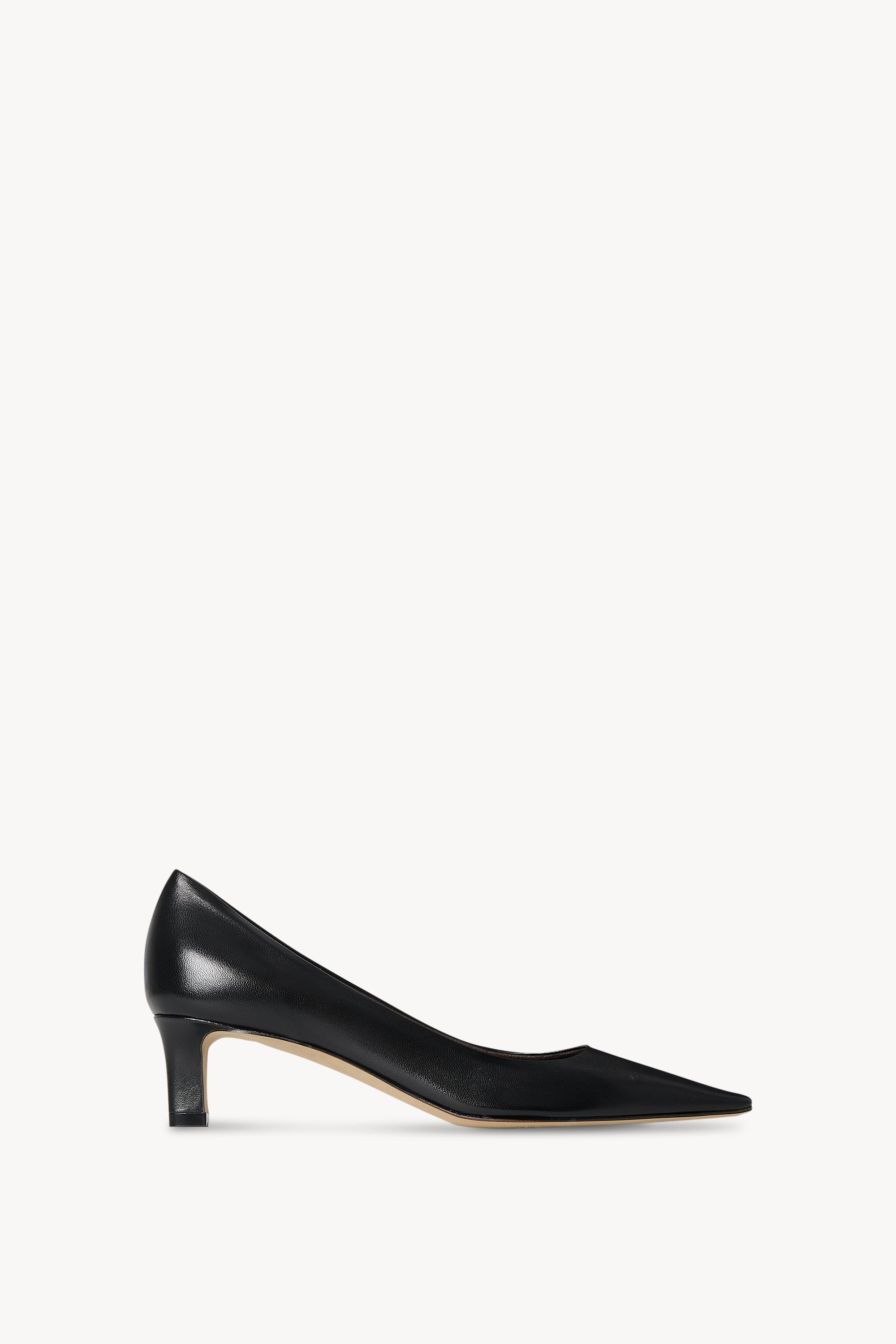 Carla Pump 45 Black in Leather – The Row
