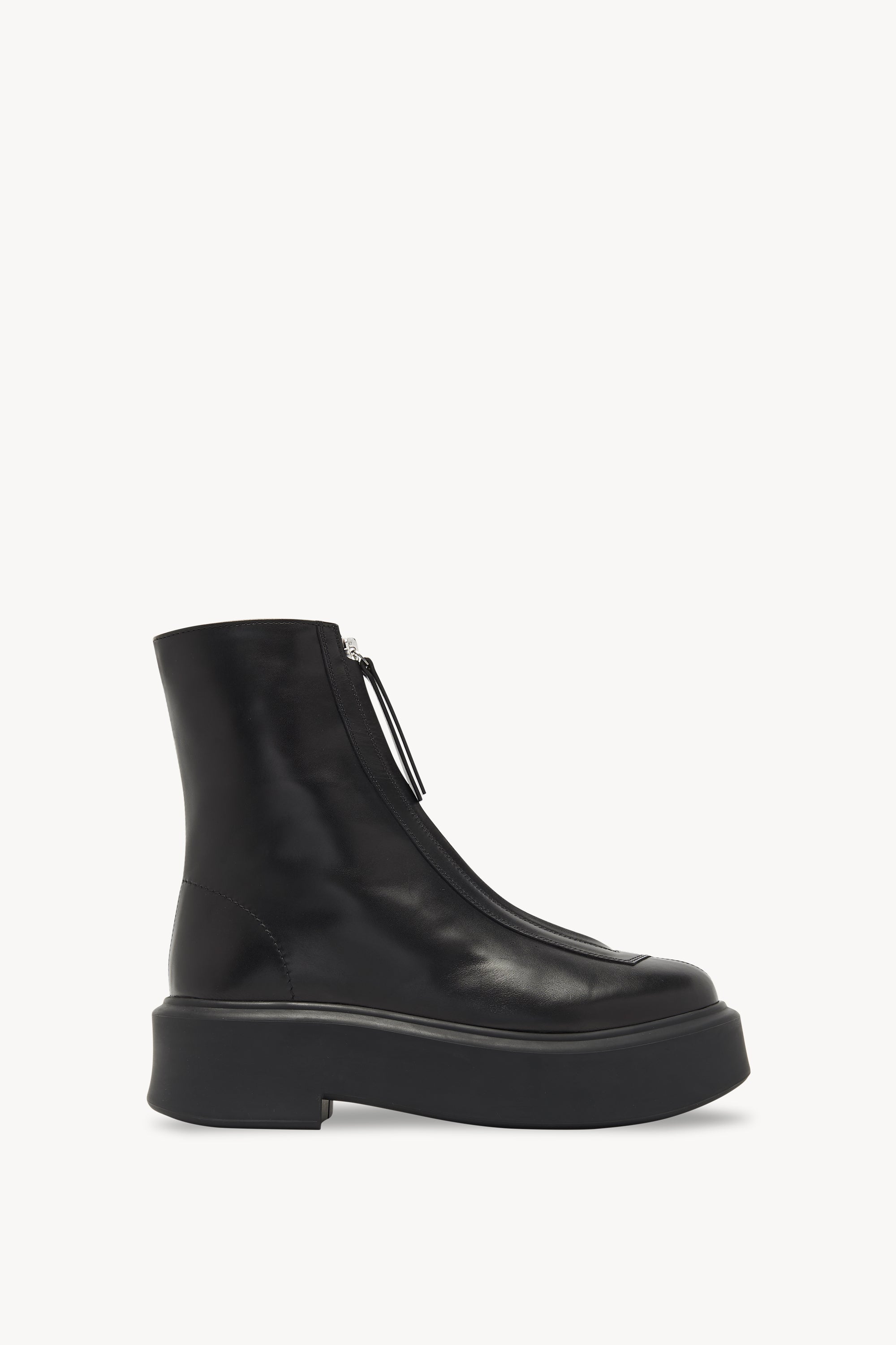 Zipped Boot I Black in Leather – The Row