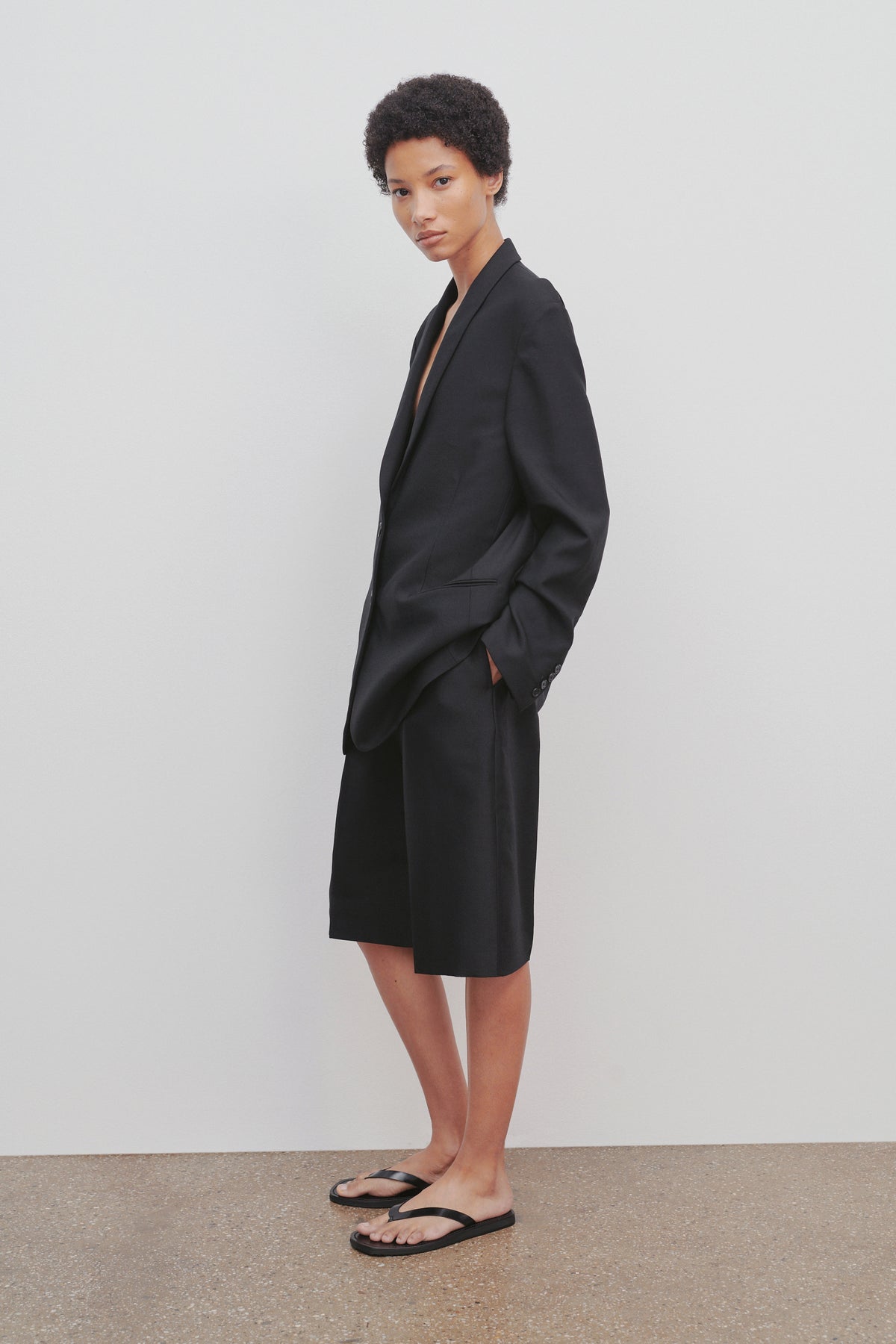 Flash Short in Wool and Silk