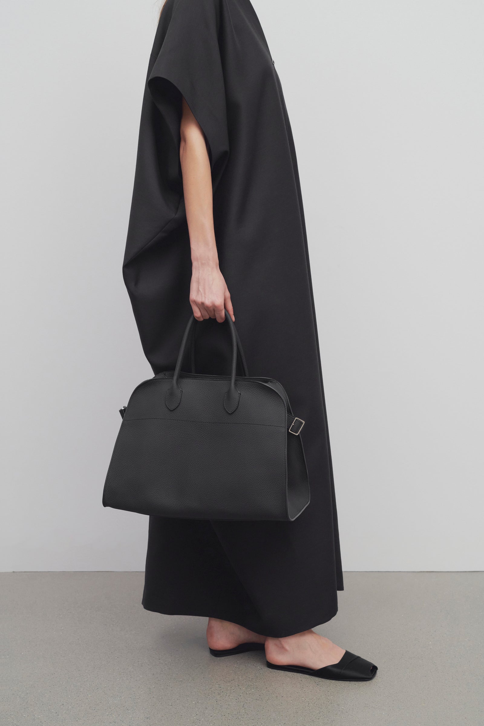 Soft Margaux 15 Bag Black in Leather – The Row