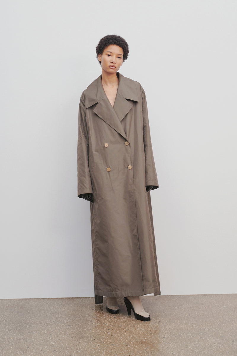 Cadel Coat in Polyester and Silk