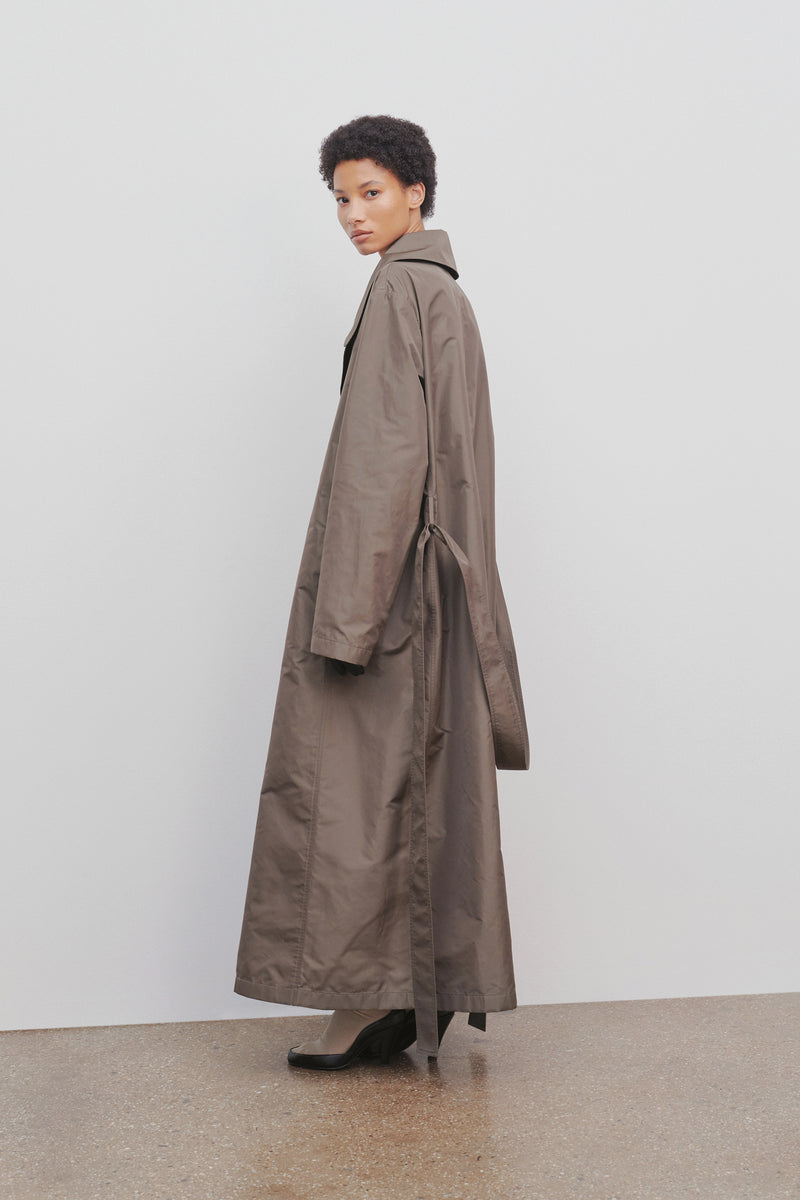 Cadel Coat in Polyester and Silk