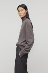 Lizzy Turtleneck in Cashmere