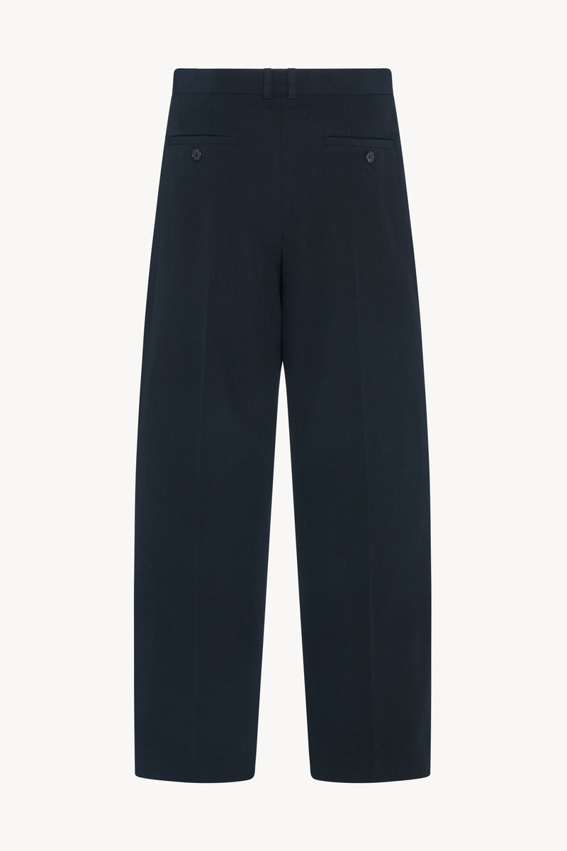 Darios Pant
