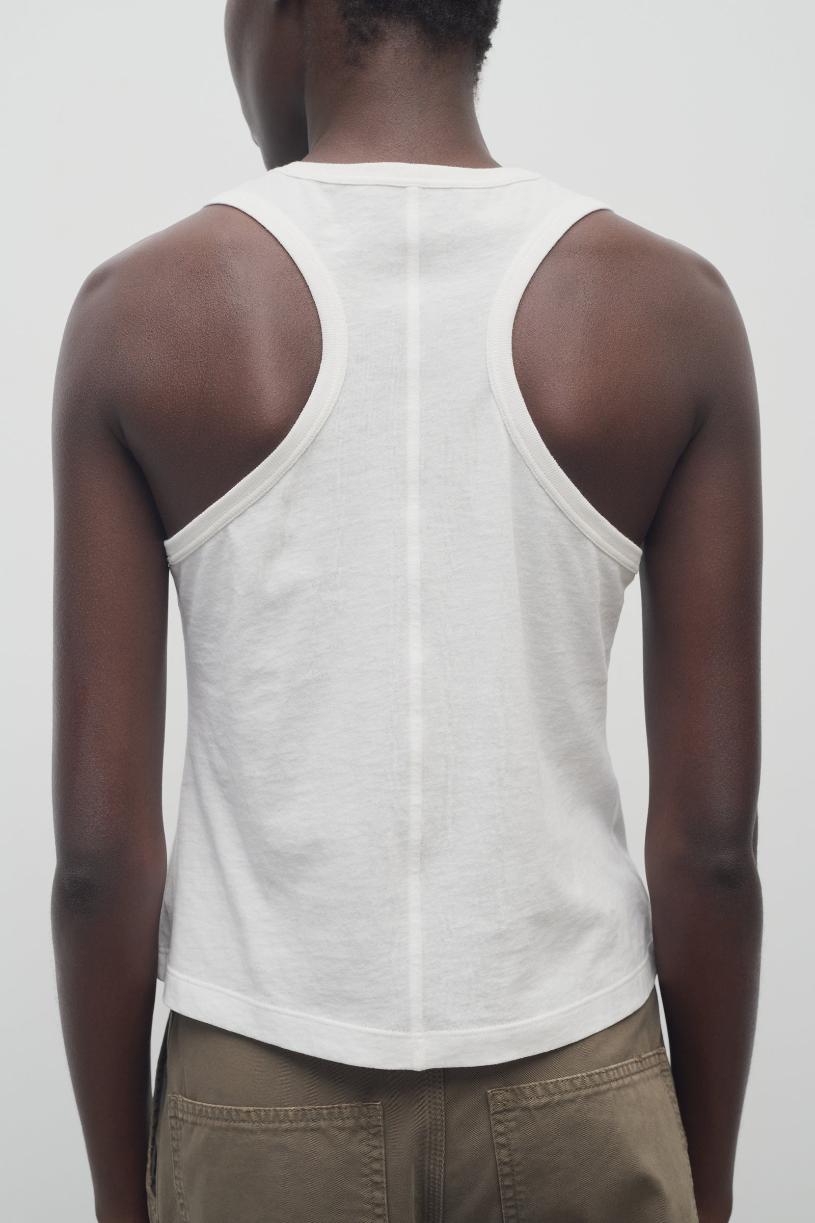 Serin Tank Top White in Cotton – The Row