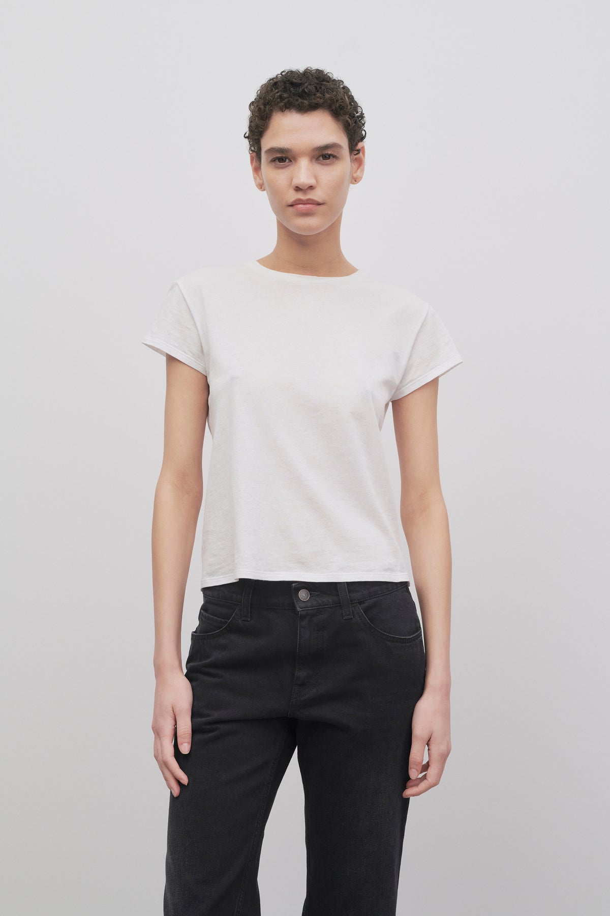 クワイエット・ラグジュアリーおすすめブランド|The Rowのコットン製 Tori Top