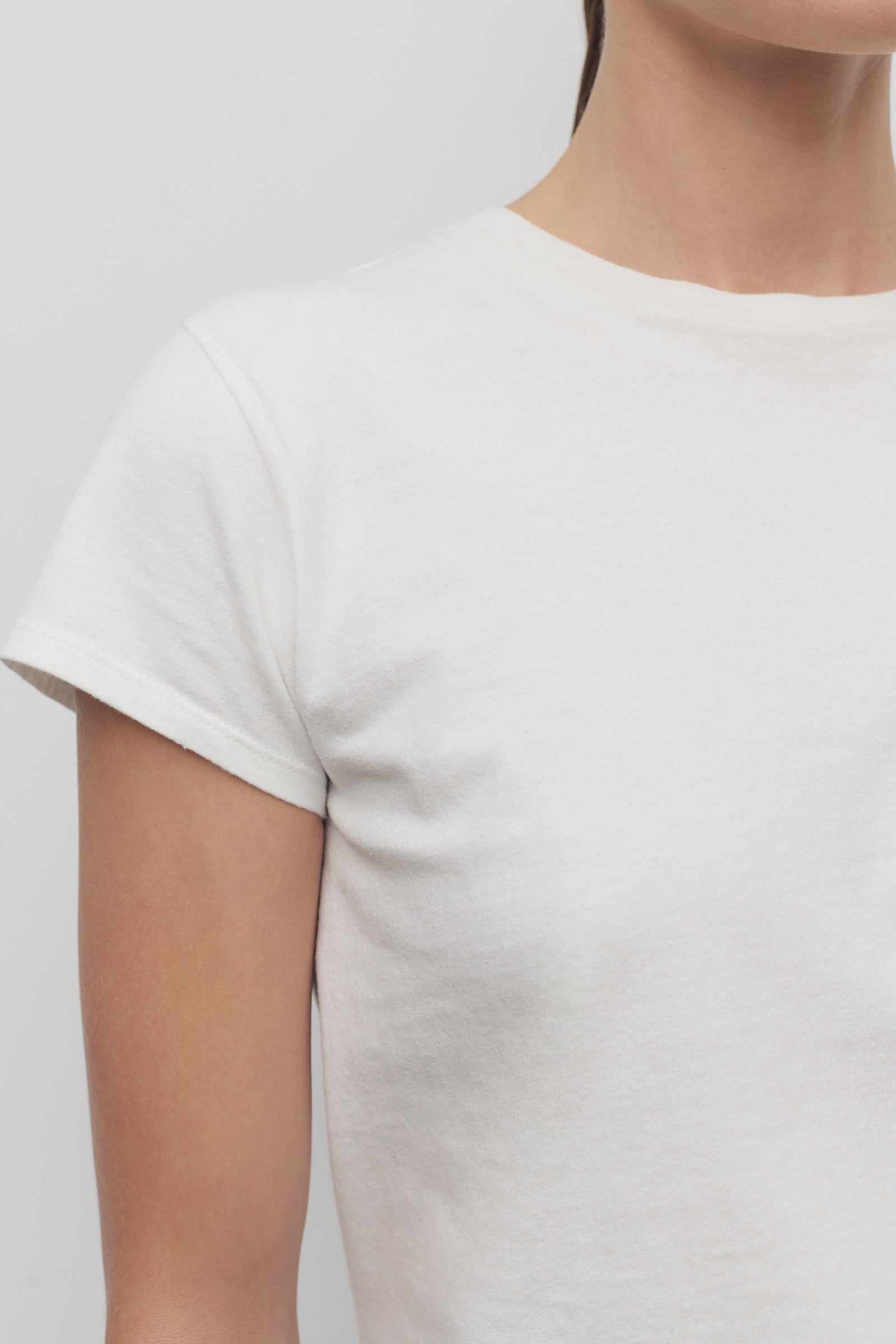 Tori T-Shirt White in Cotton – The Row