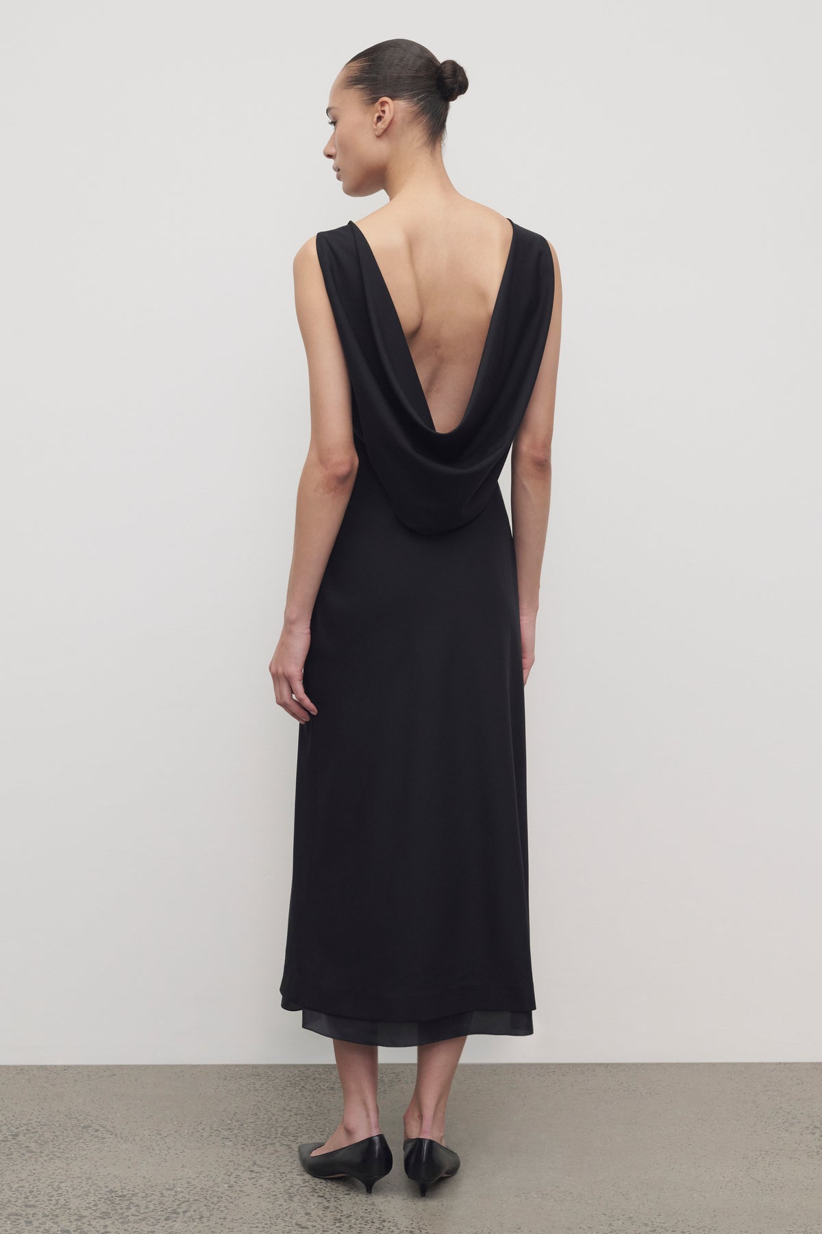 Henna Dress Black – The Row