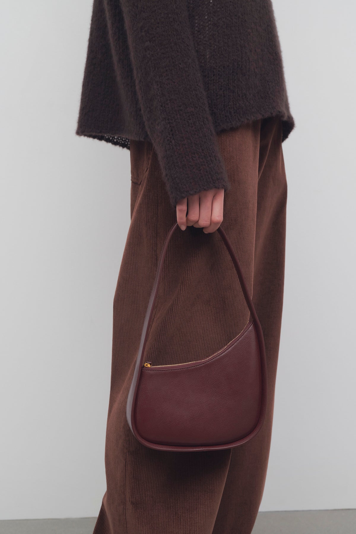 Half Moon Bag Red in Leather – The Row