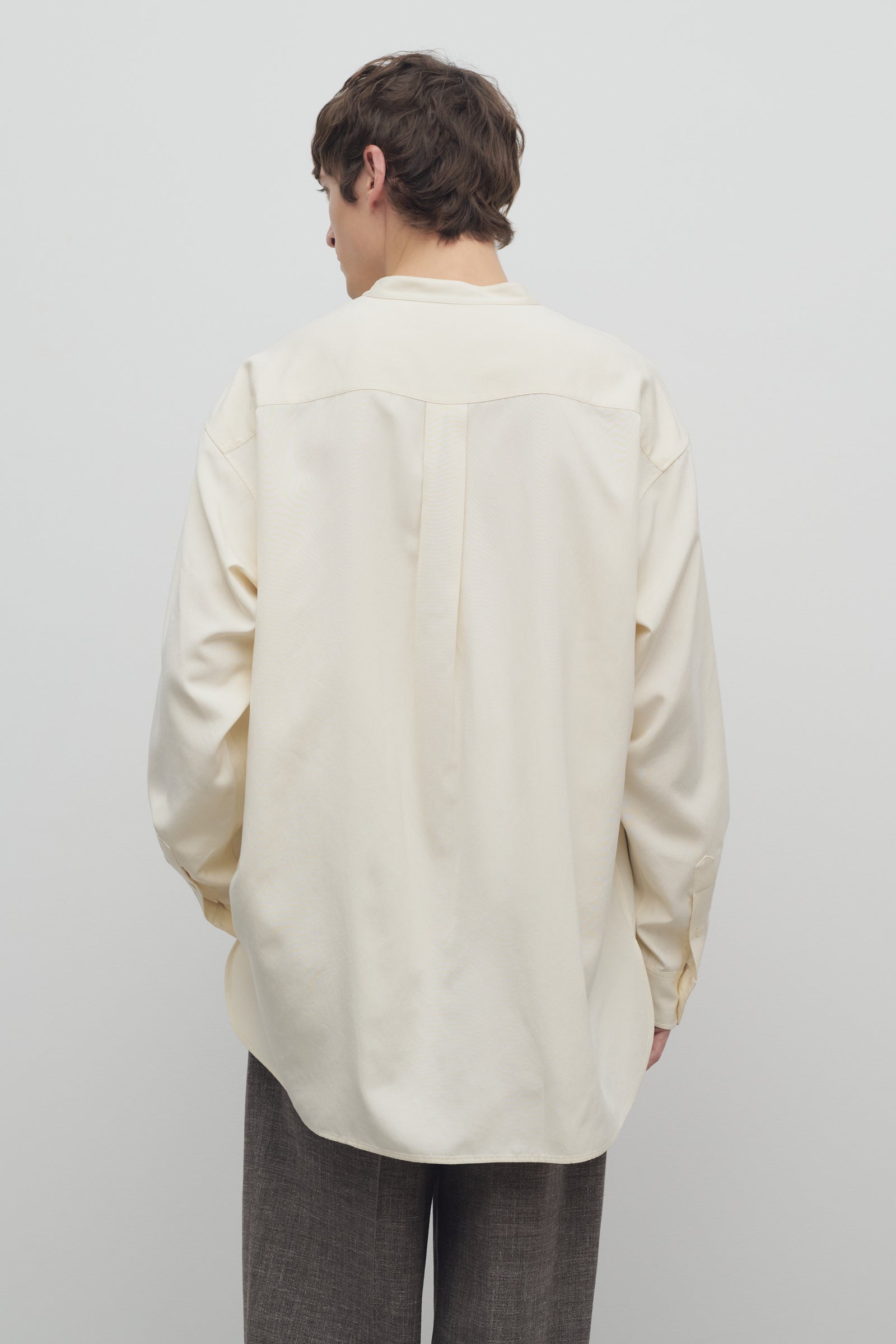 【新品タグ付★定価26万2900円税込】THE ROW シルク100% ブラウス シルクツイル ブラウス（シャツ & ブラウス）｜STRASBURGO OUTLET