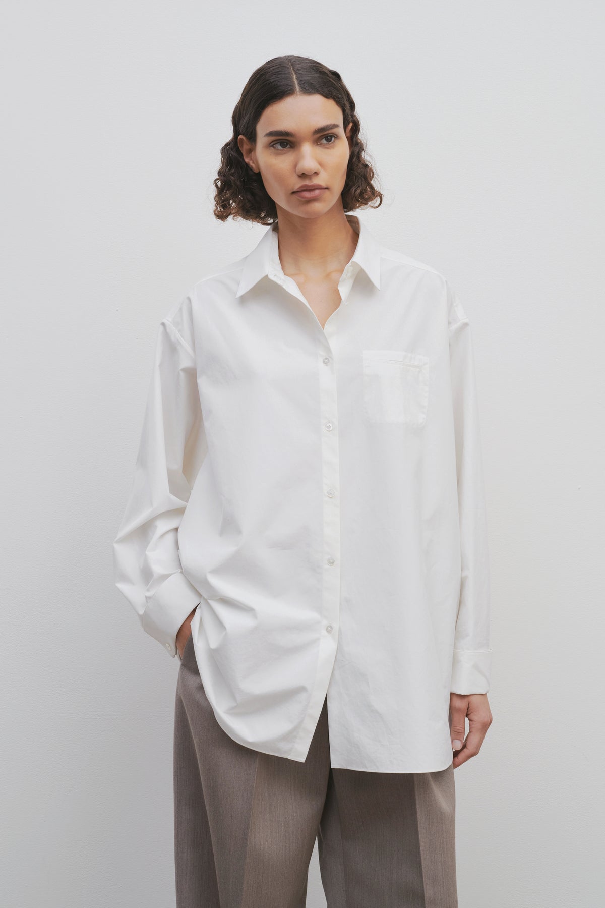 Moon Shirt White in Cotton – The Row