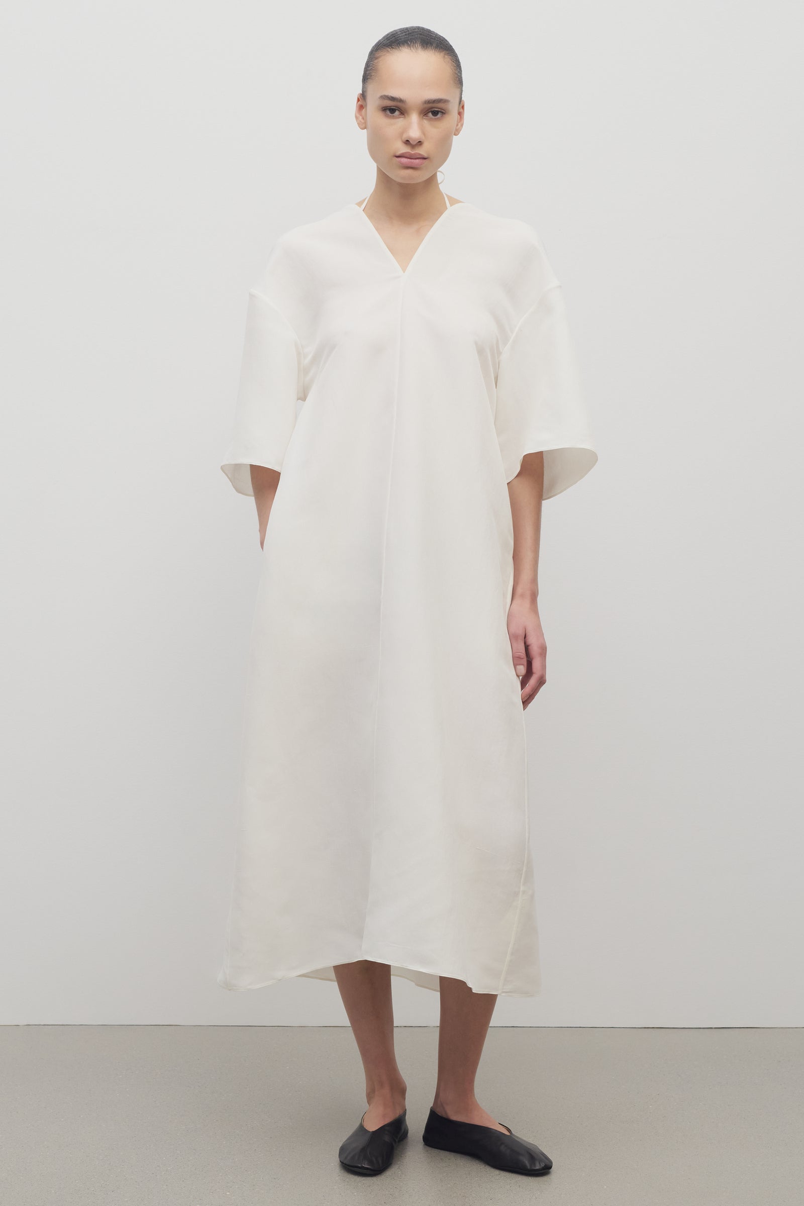 パーティードレス [The Row] Mia Dress in Silk Mia Dress Black in Silk – The Row