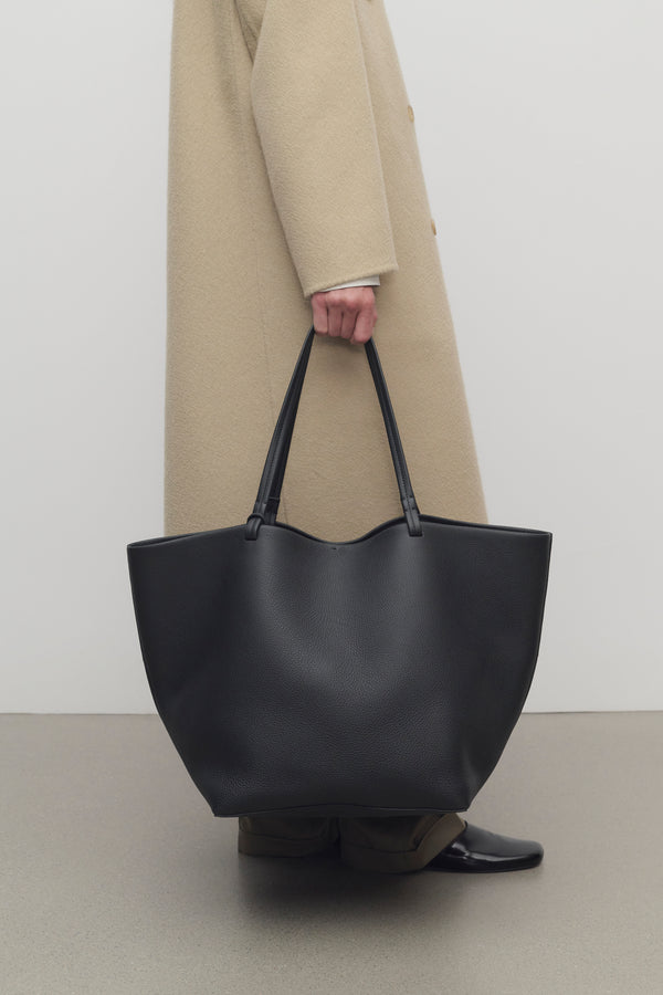 ウィメンズ トートバッグ＆バックパック：レザーアクセサリー l