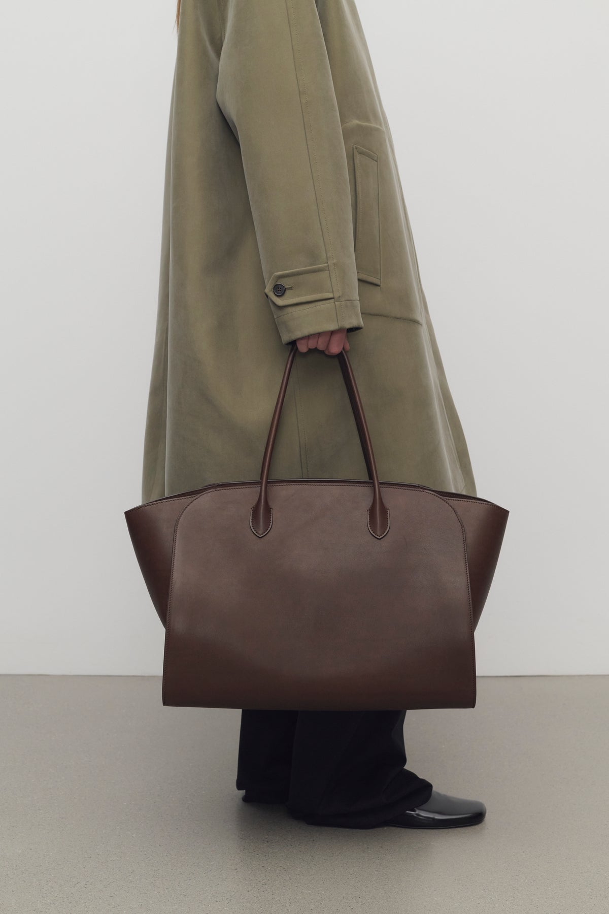 Women's Bags: Totes, Crossbody, & Clutches | The Row