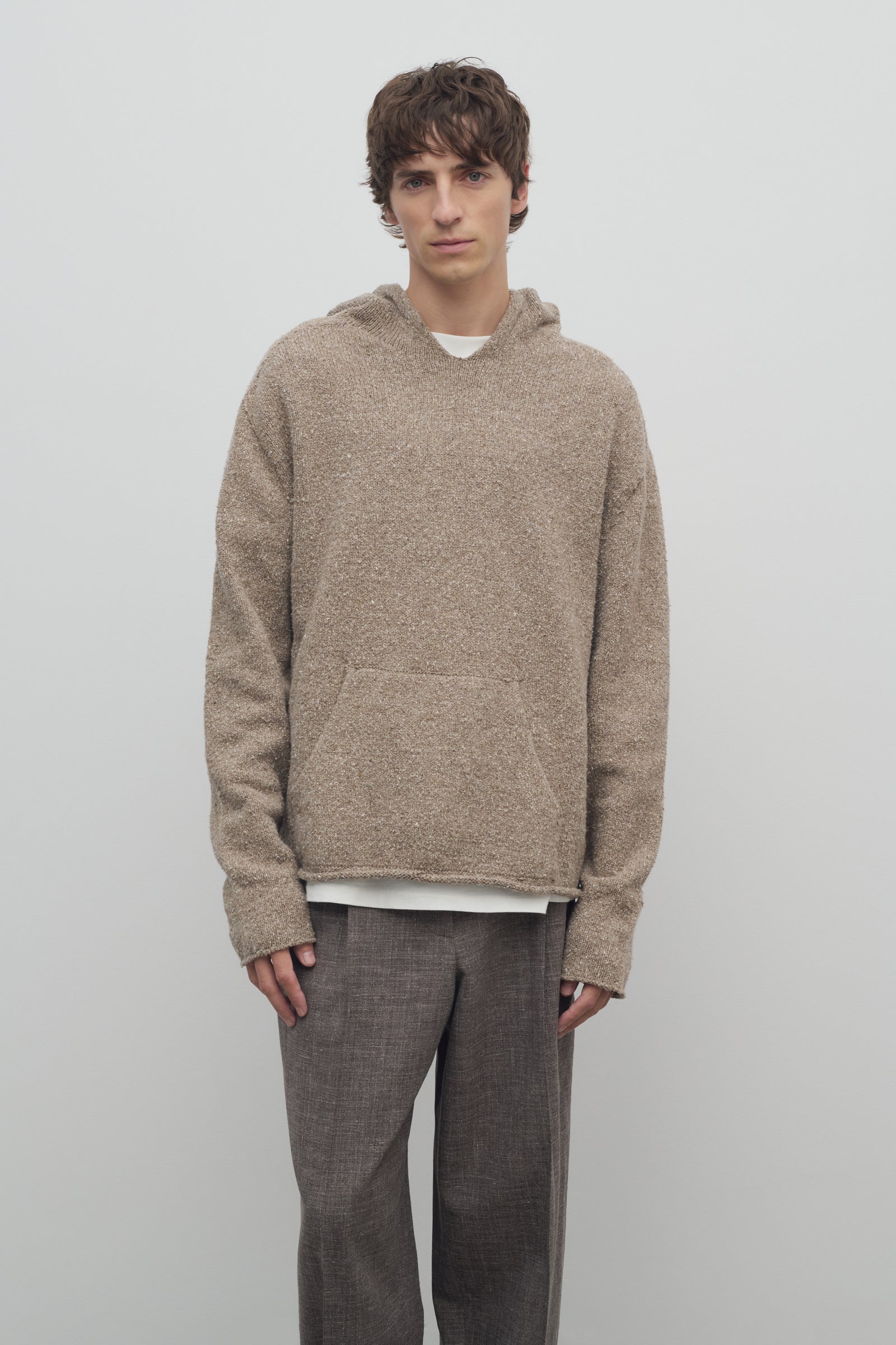 スウェット・トレーナー [The Row] Yuto Sweater in Viscose Yuto Sweater Beige in Viscose – The Row