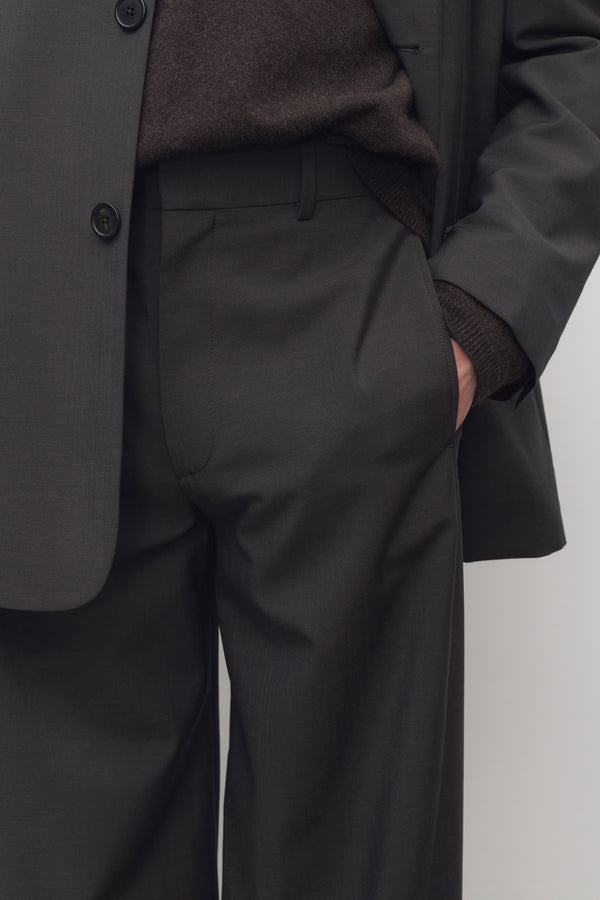 今だけ！！期間限定価格！！美品！！【THE ROW】メンズ ブラック スラックス メンズ パンツ＆ショーツ：パンツ、ジョガー、ショーツ l The Row