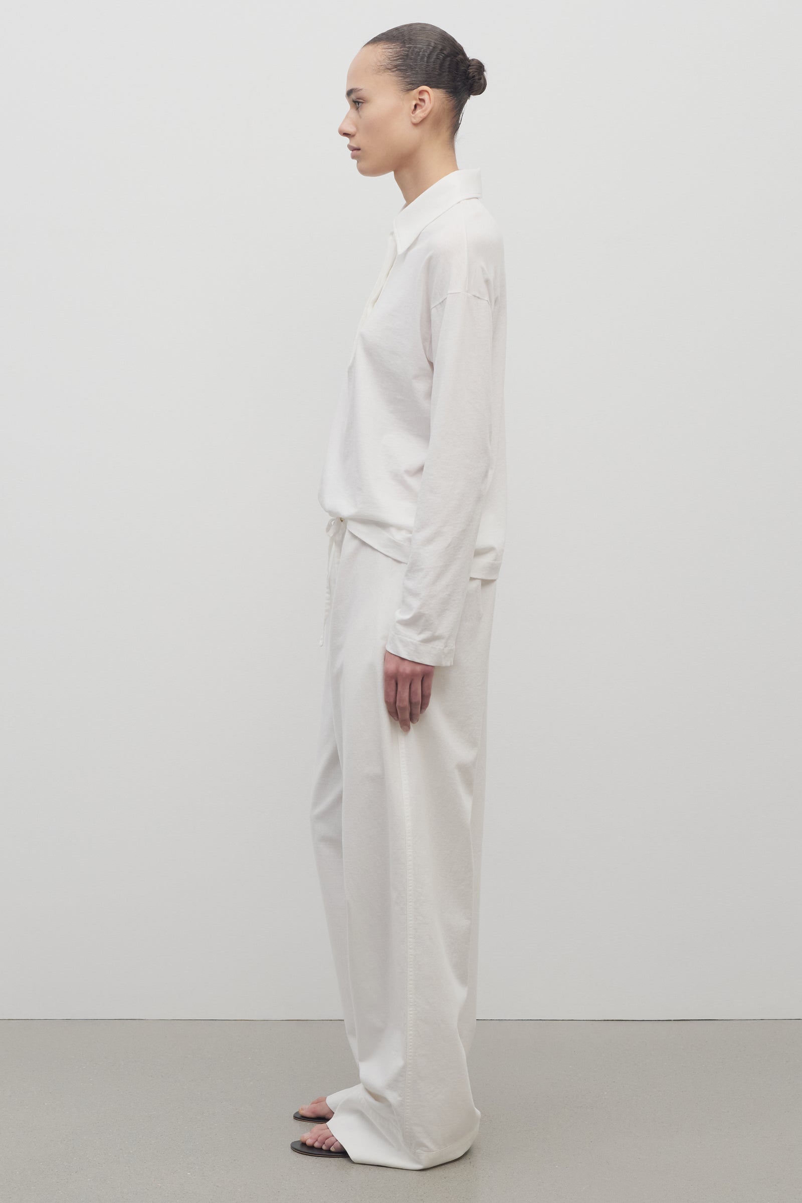 送料関税込み★THE ROW★Enea ストレートパンツ The Row Enea パンツ | ホワイト | FARFETCH JP