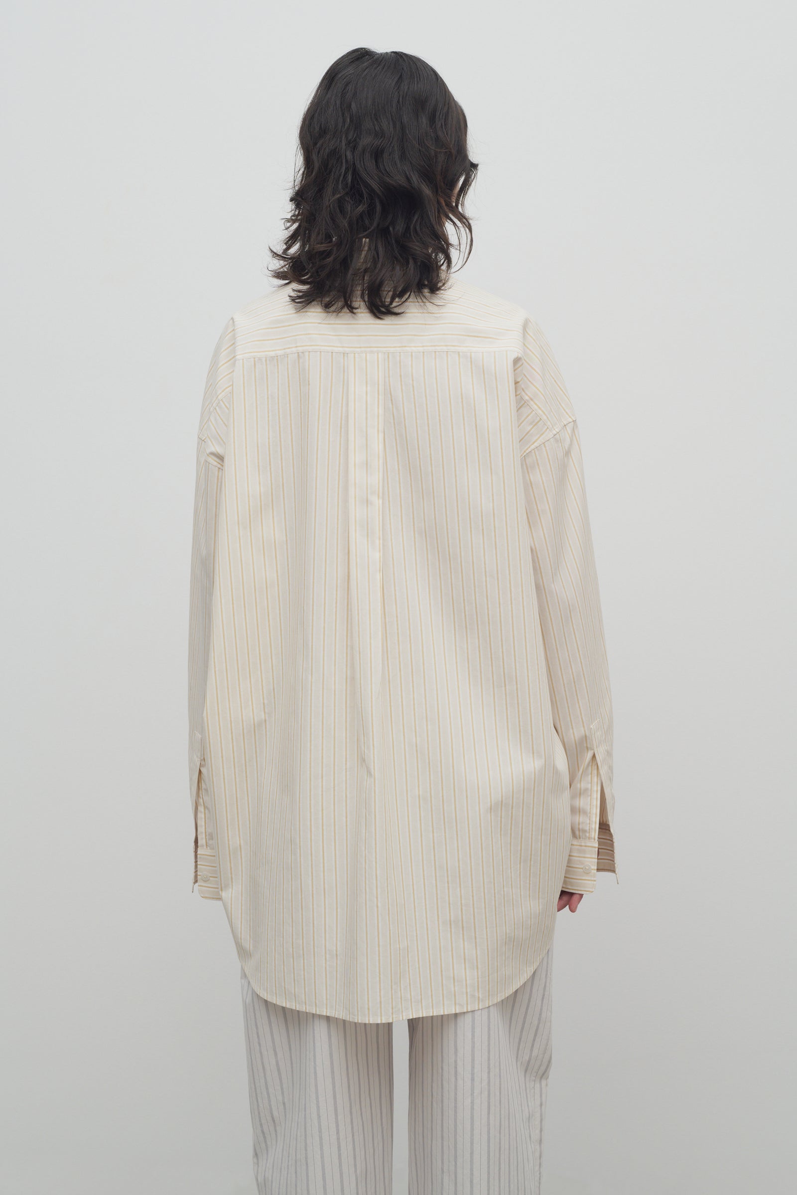 Caster Shirt Beige in Cotton – The Row
