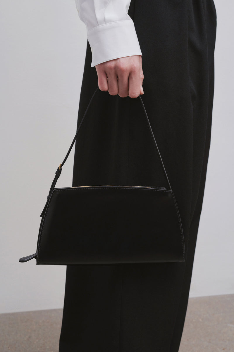 Dalia Baguette Black in Leather – The Row
