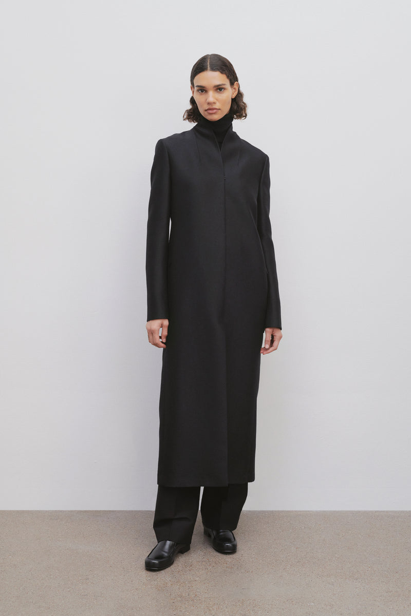 Egle Coat in Wool and Silk