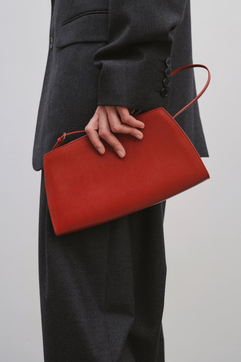 Dalia Baguette in Leather