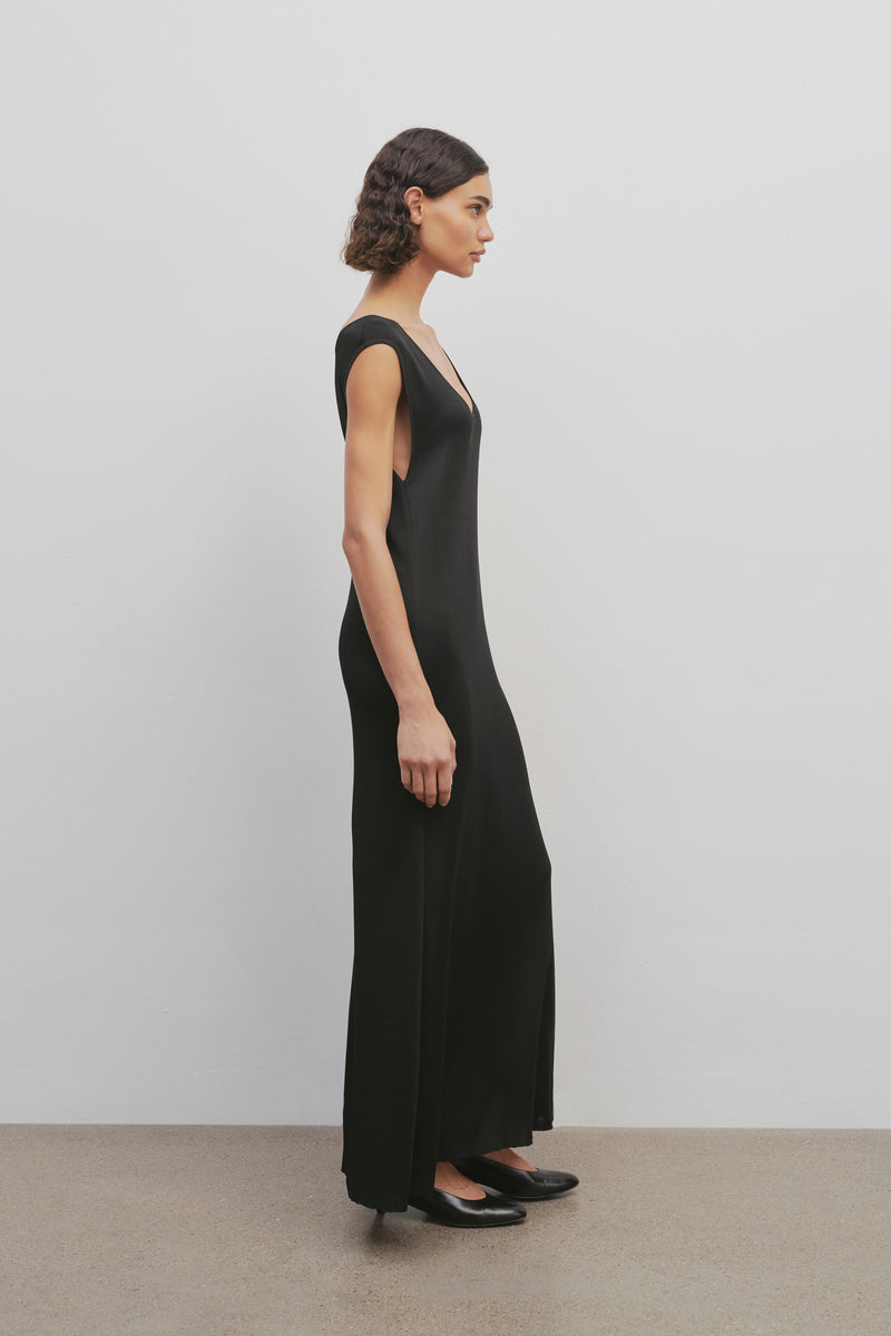 Eby Dress Black in Viscose – The Row