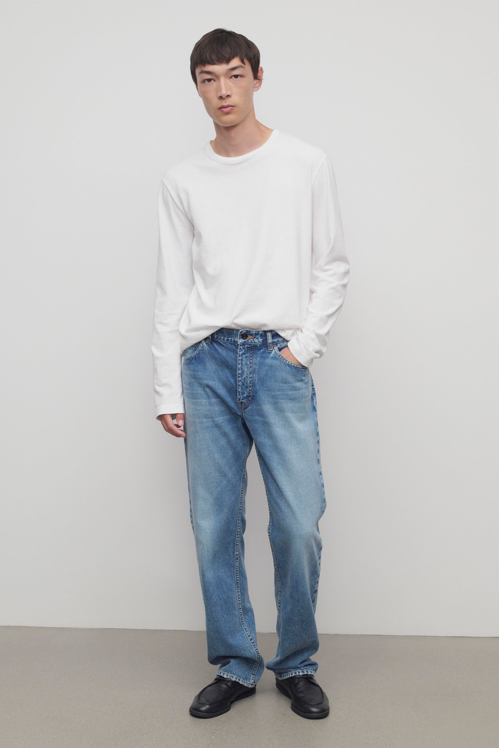 THEROW 25SS FRED ジーンズ 29_012_1600x.jpg?v=1757279460