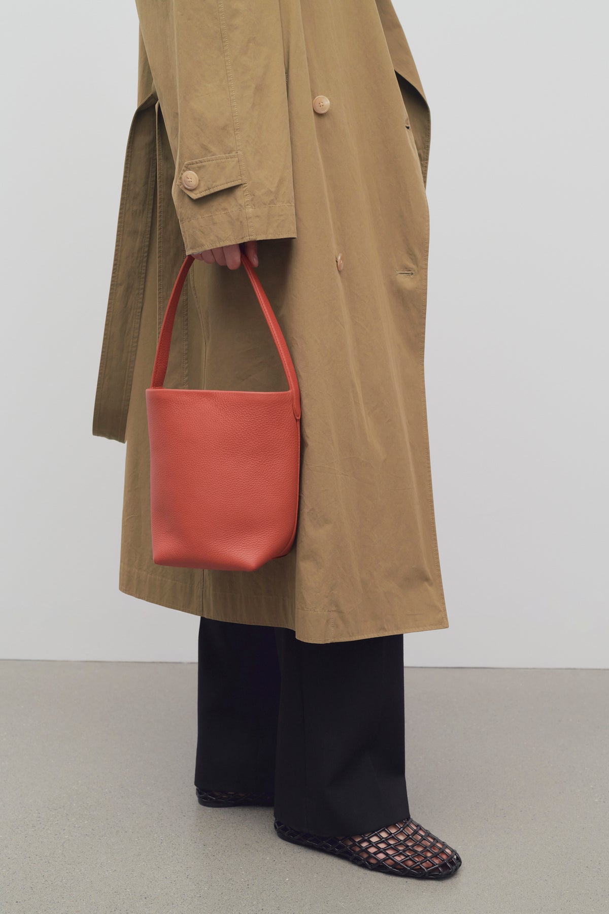 Small N/S Park Tote Bag Orange in Leather – The Row