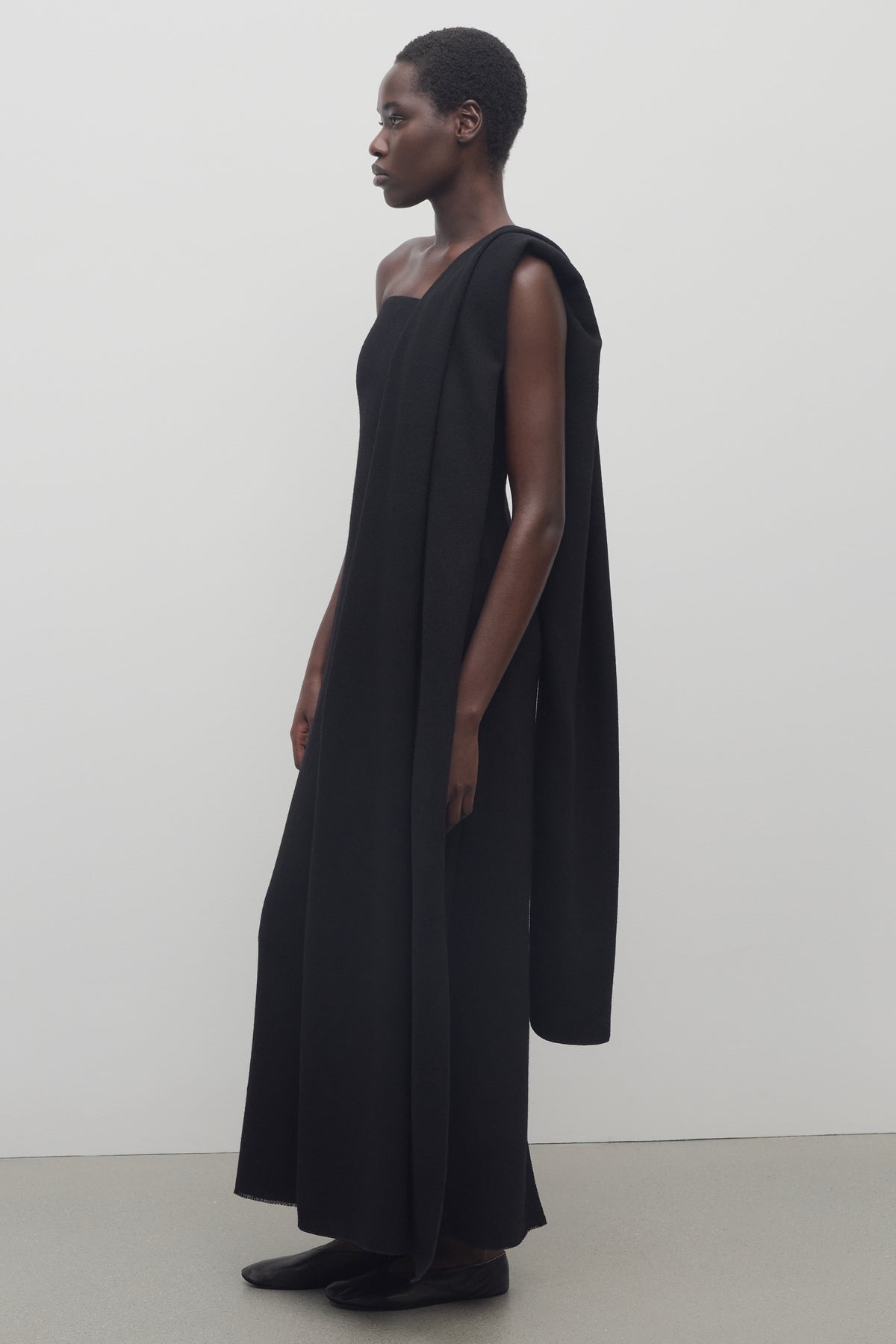 the row black dress Viscose & Silk sleeveless Maxi Dress, NWT! Size 4 fit silhouette that drops from the shoulders Bamaris Cotton Dress La