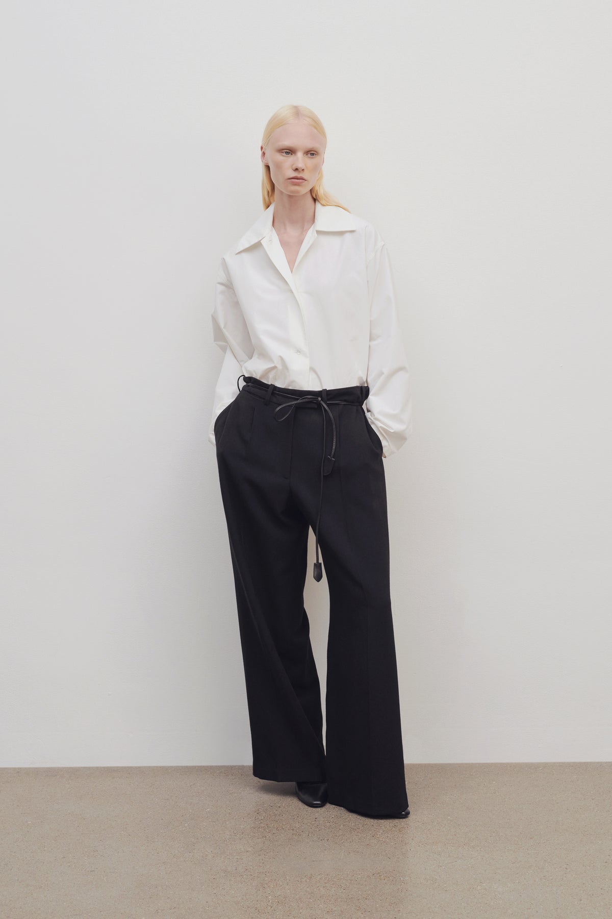 Roan Pant in Viscose and Virgin Wool