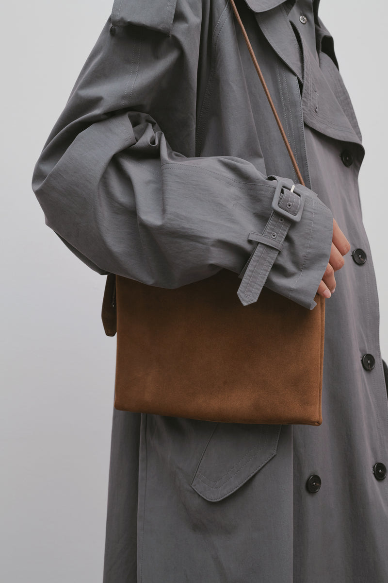 INKMILAN Dual Shoulder Cross Bag for men women Leather with Brass Hook  Strap Travel 1 L Backpack Brown - Price in India | Flipkart.com
