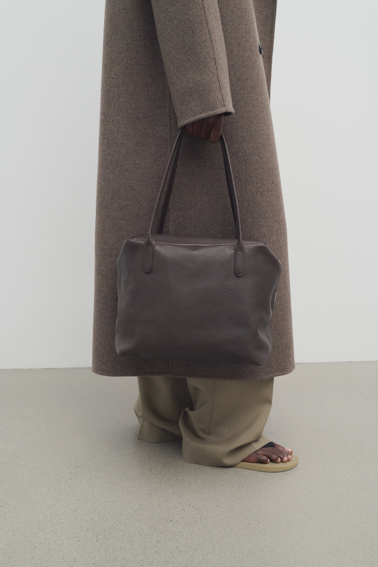Henri Bag Brown in Leather – The Row