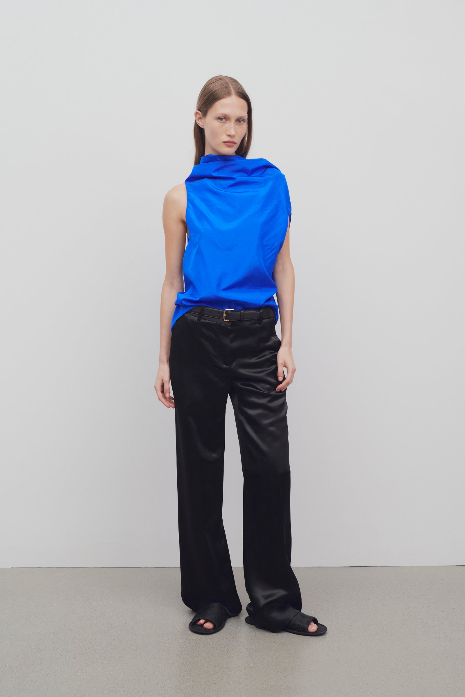 【The Row】Encore ビスコースパンツ【関税送料込】 8016W3044BLKF_1024x.jpg?v=
