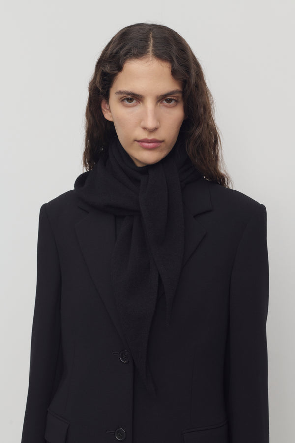 THE ROW ブラック マフラー　kaduna scarf ウィメンズ スカーフ＆グローブ：暖かいカシミヤの