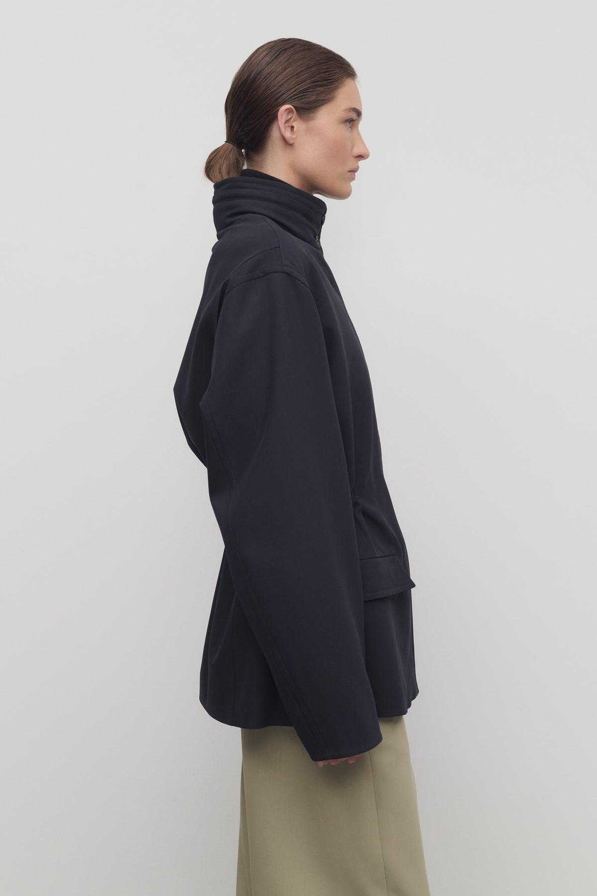 Tanera Jacket Blue in Virgin Wool – The Row