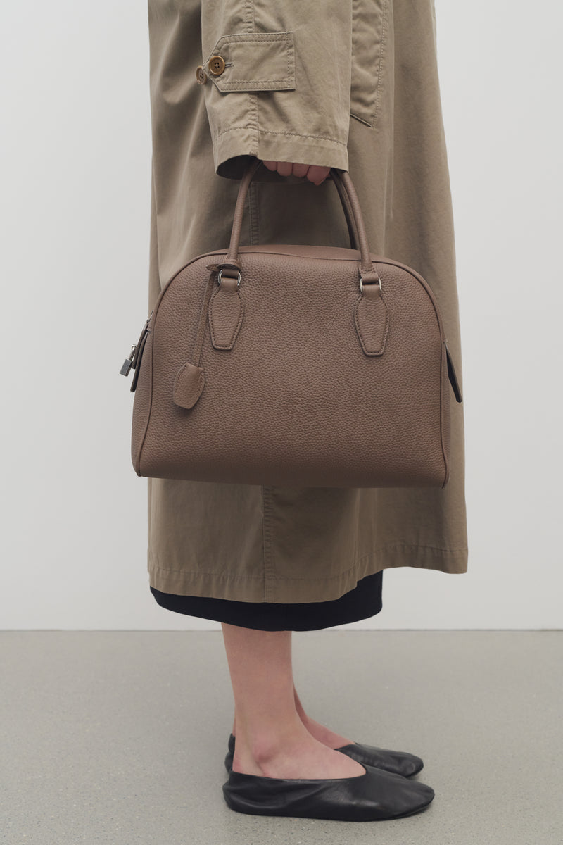 India 12.00 Bag in Leather
