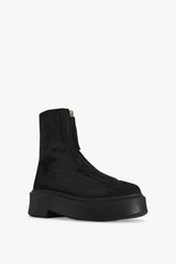 Zipped Boot I in Suede