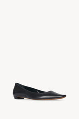 Claudette Flat in Leather
