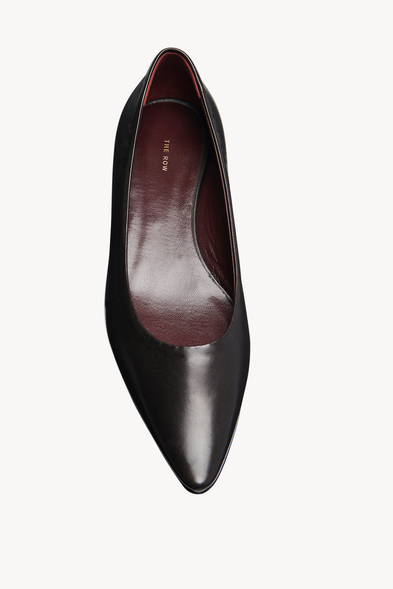 Claudette Flat in Leather