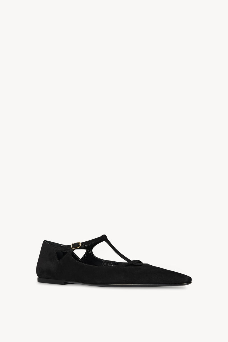 Cyd Flat in Suede