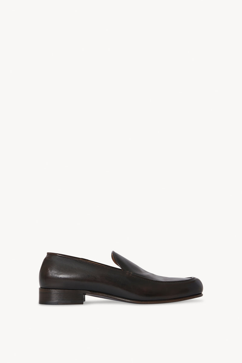 Flynn Loafer Brown in Leather – The Row