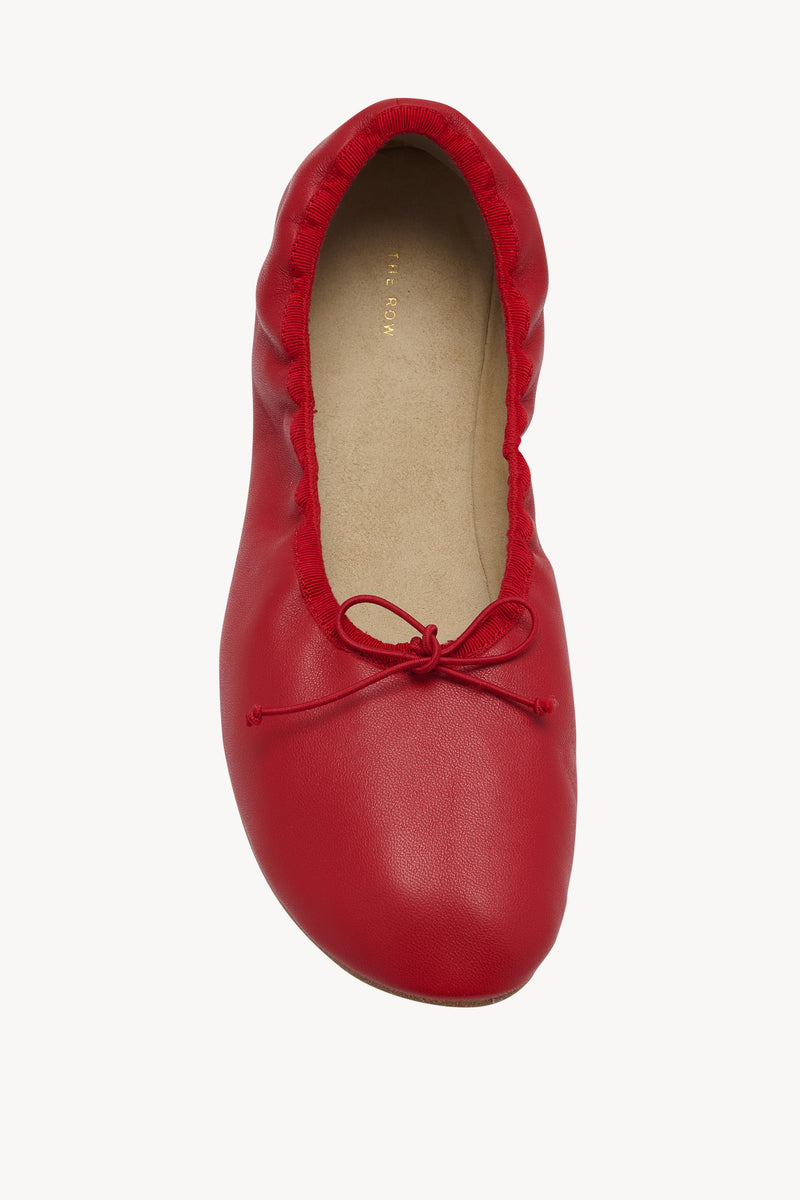 Round Ballet Flat in Leather
