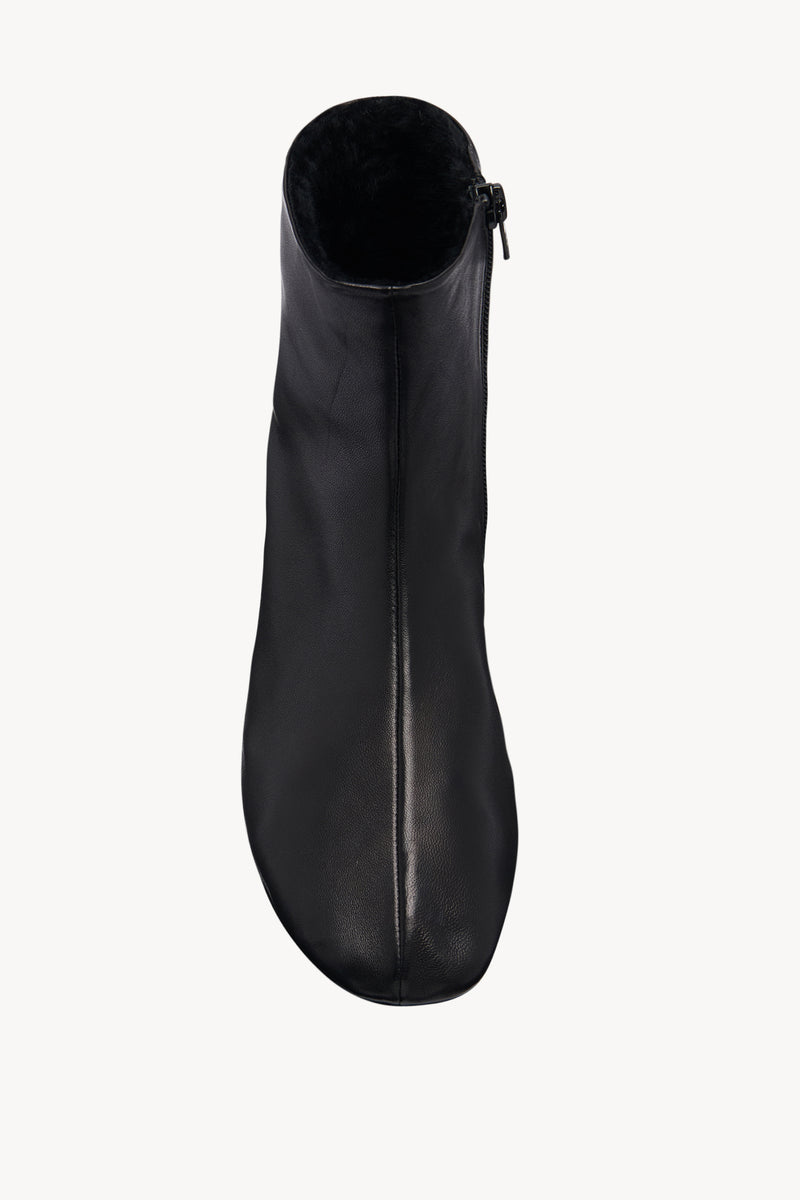Stella Boot in Leather and Shearling