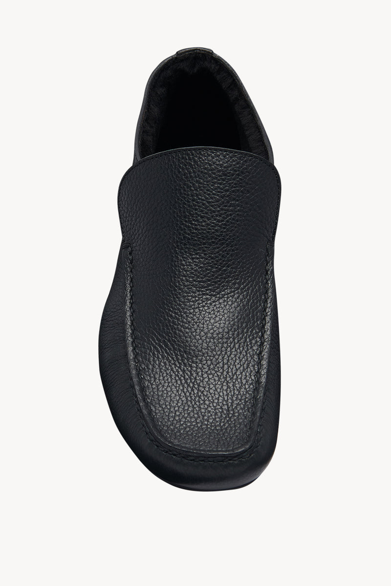 Leo Loafer in Leather and Shearling
