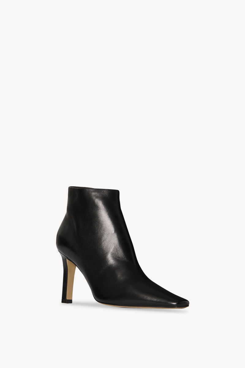 Carla 80 Boot in Leather