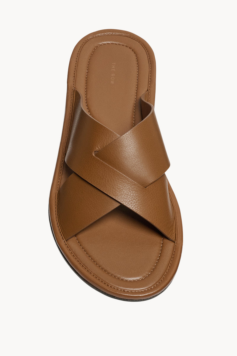 Malick レザー製クロスサンダル