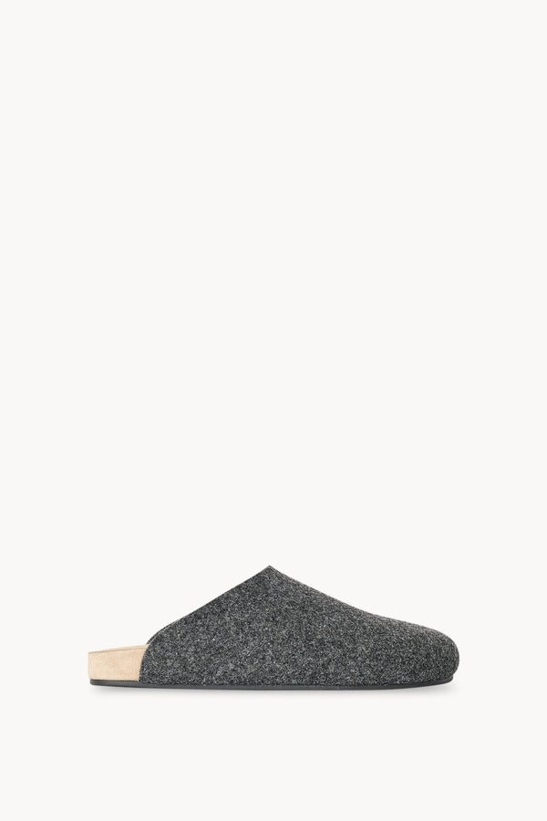 MH Slip On Shoe Black – The Row