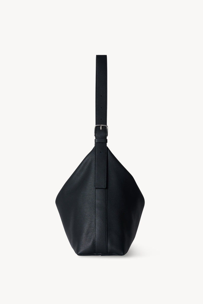 Jean Borsa a tracolla